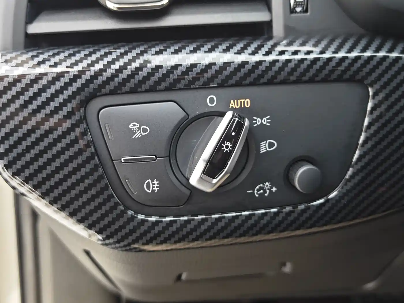 Photo 17 - Audi A4L
