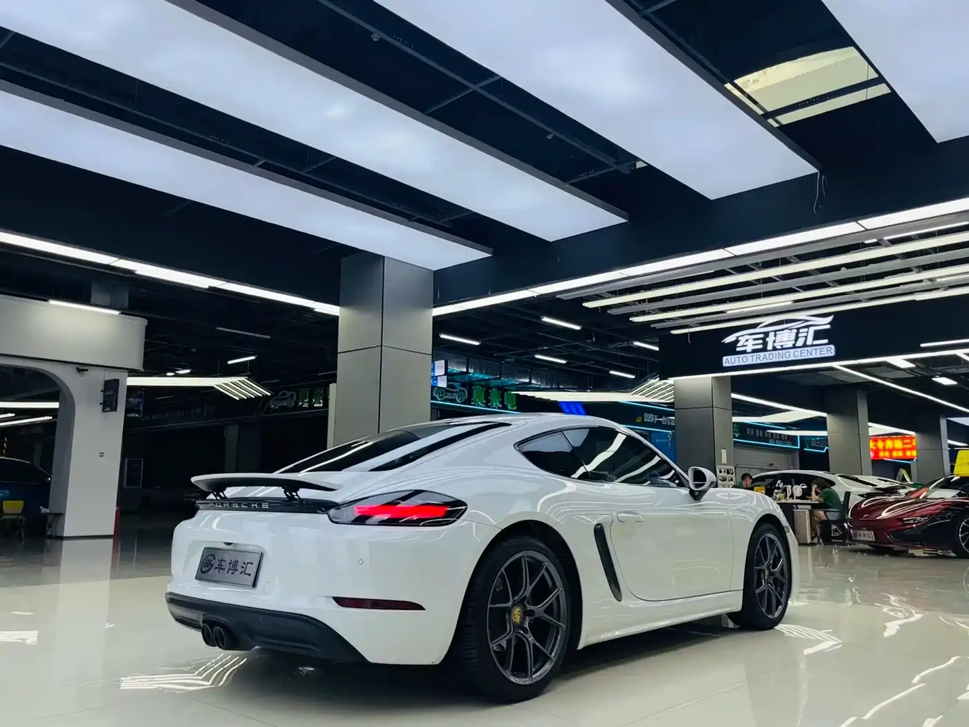 Фото 6 - Porsche 718