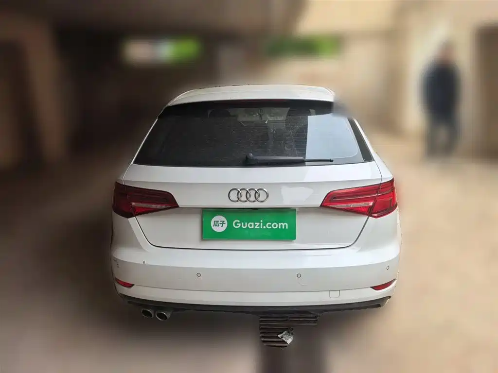 Audi A3 2017 Sportback 35 TFSI Progressive фото 3