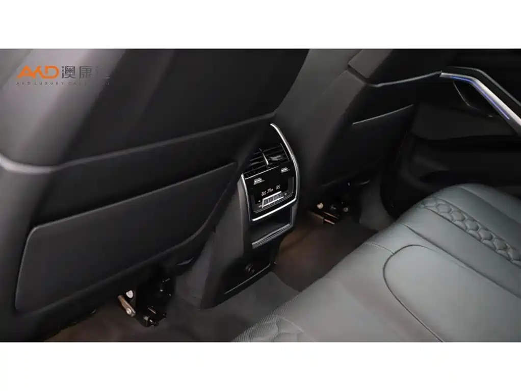BMW X6 M 2024 2023 Model X6 M Thunder Edition