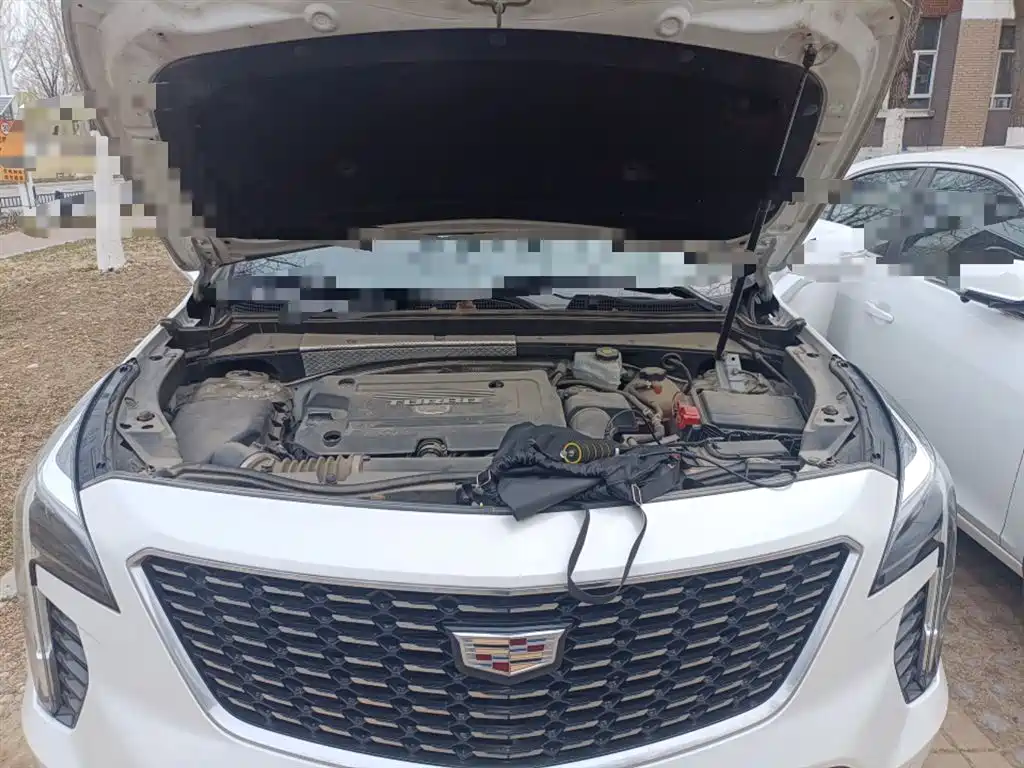 Cadillac XT4 2020 28T FWD Leading Trim фото 16