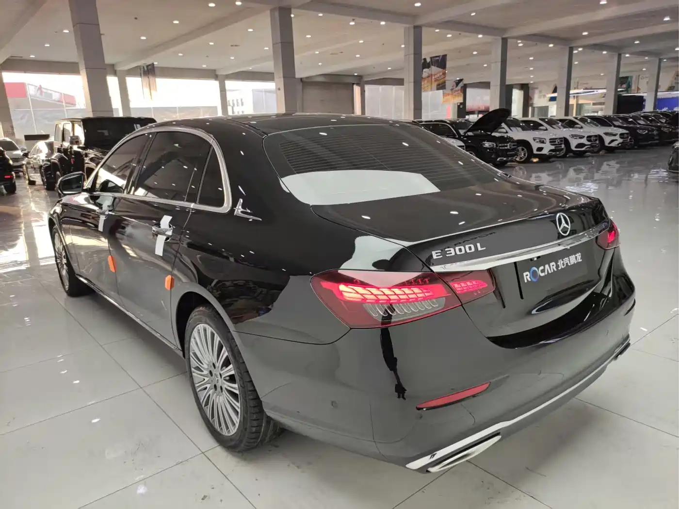 Mercedes-Benz E-Class 2023 E 300 L Fashion фото 29
