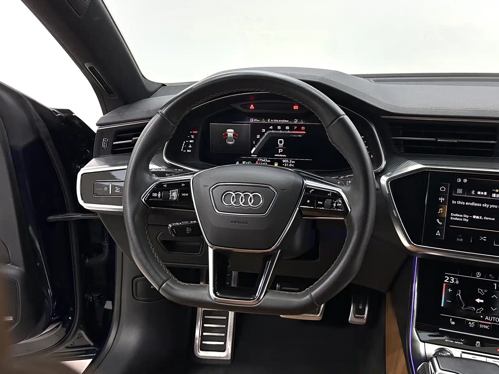 Фото 11 - Audi A7L