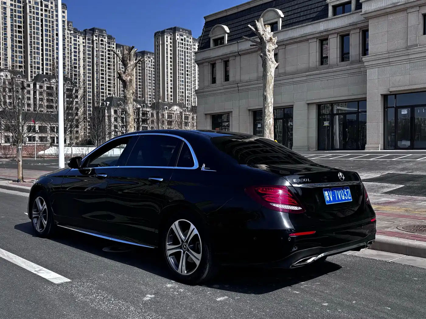 Mercedes-Benz E-Class 2020 Model E 260 L Sport фото 11