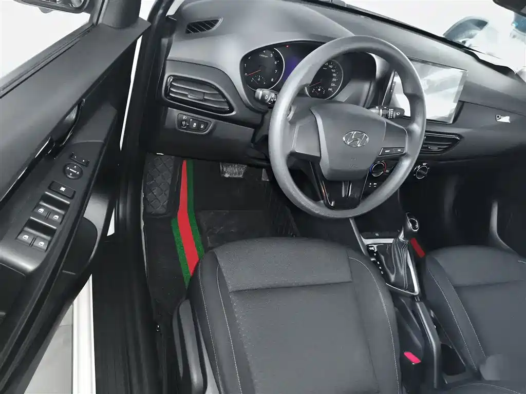 Hyundai Elantra 2018 1.6L Auto Joy GL (China V) фото 16