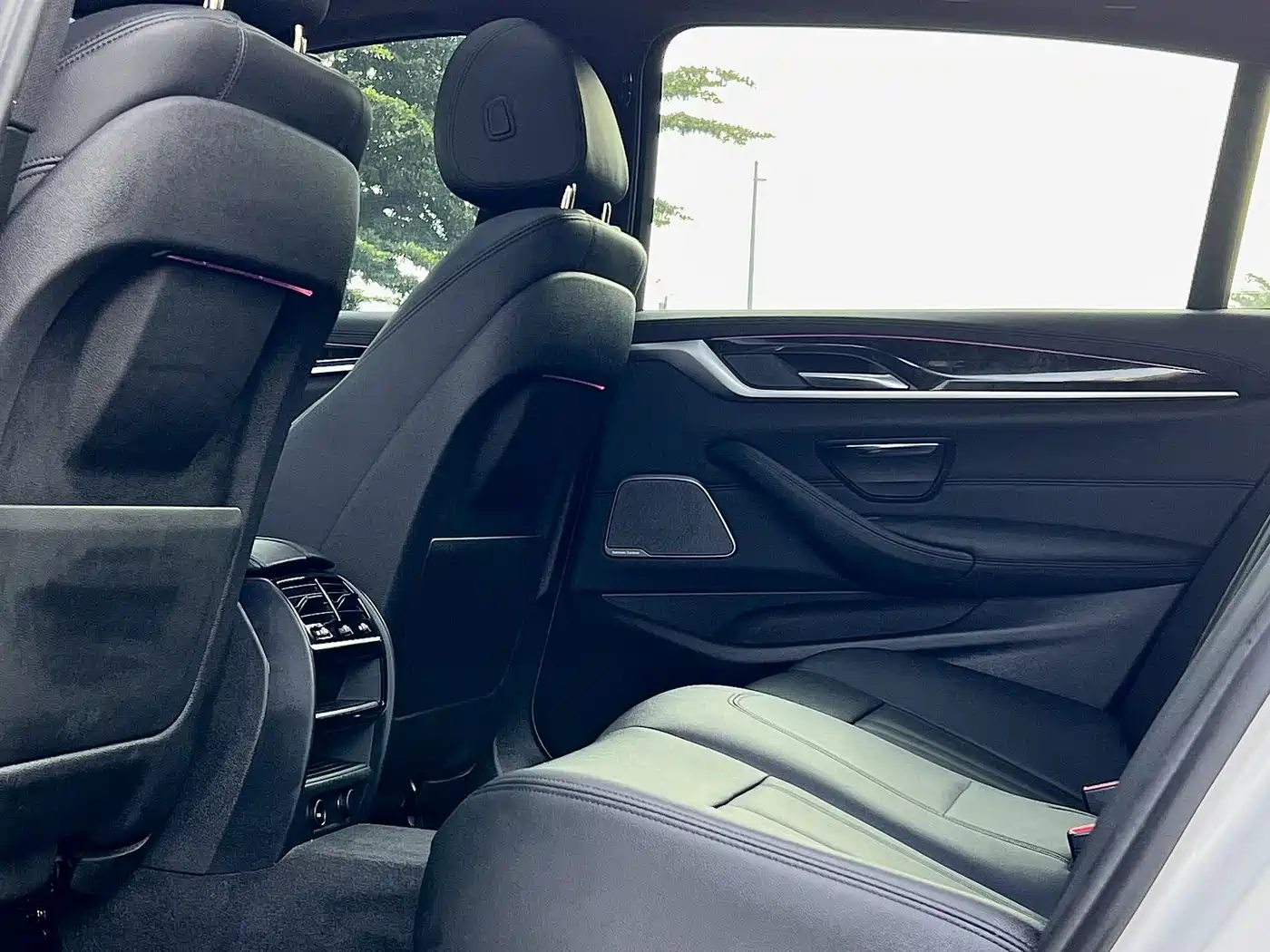 BMW 5 Series 2018 525Li M Sport Package фото 6
