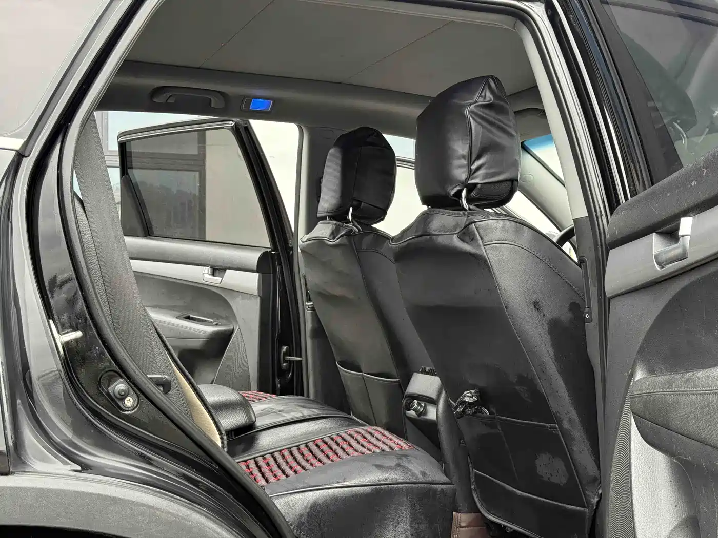 Kia Sorento 2013 2.4L 5-seat Gasoline Luxury Edition фото 6