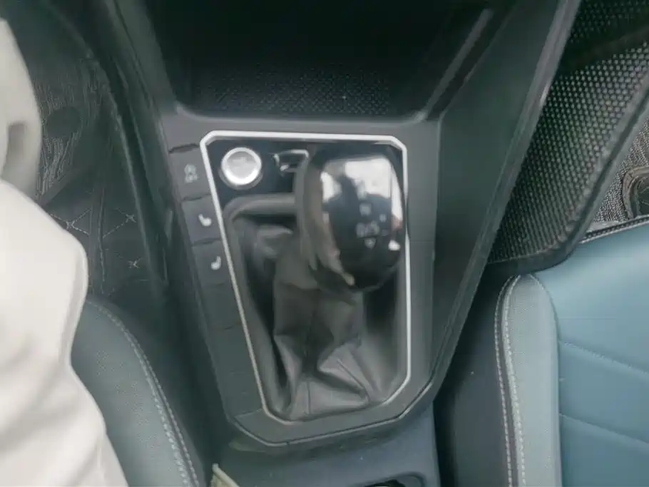 Volkswagen Lavida 2023 New Sharp 1.5L Auto Aspiration Edition фото 16