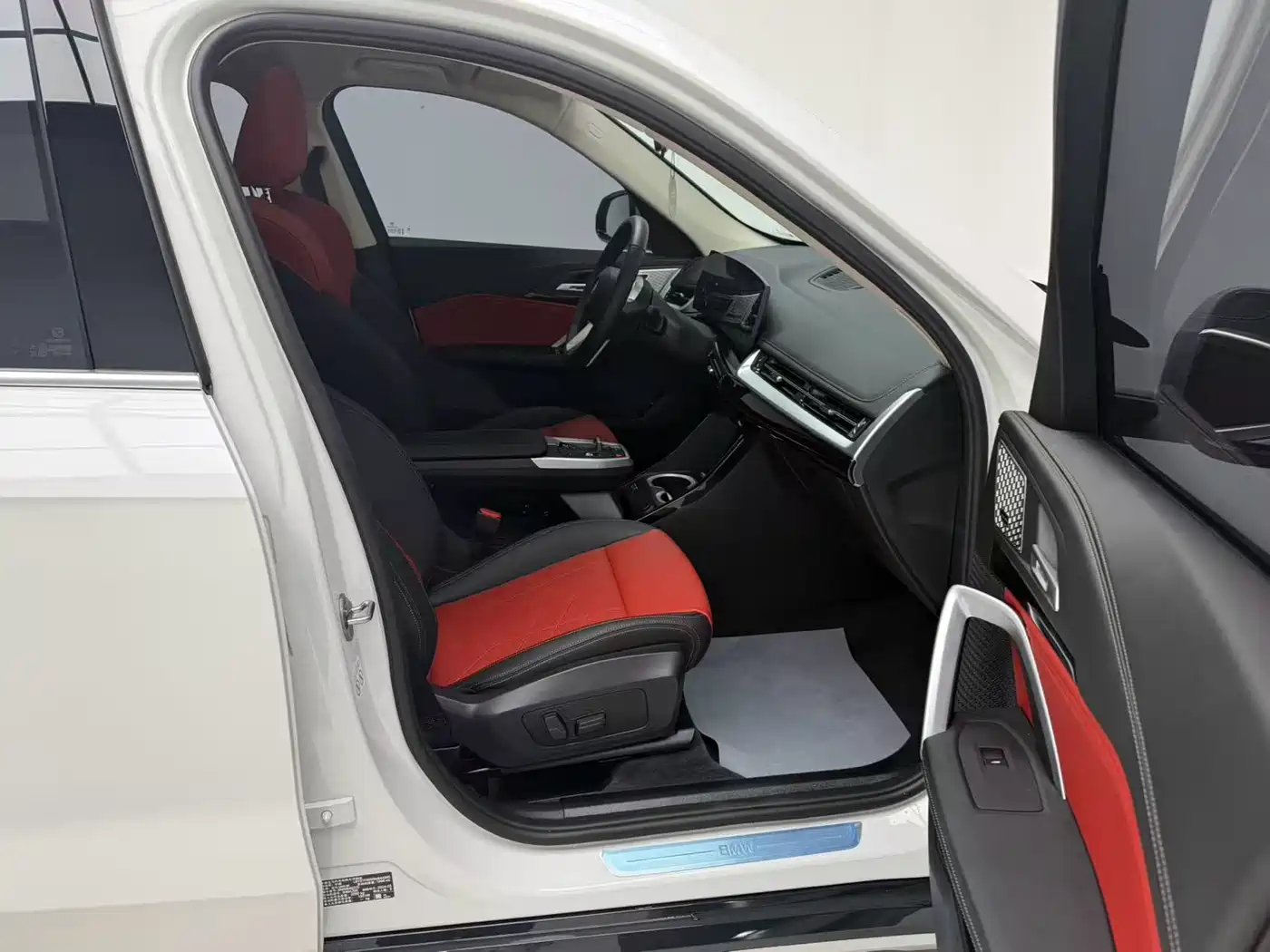 BMW X1 2024 sDrive25Li X Design Package фото 12