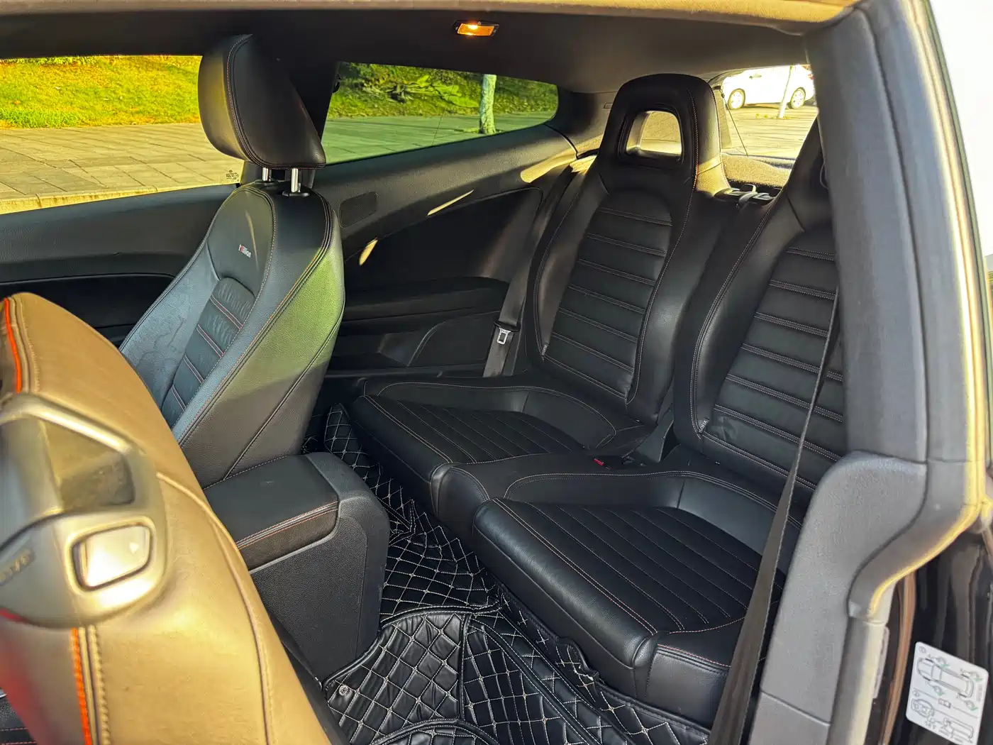 Volkswagen Scirocco 2013 2.0TSI Million Mile Edition фото 8