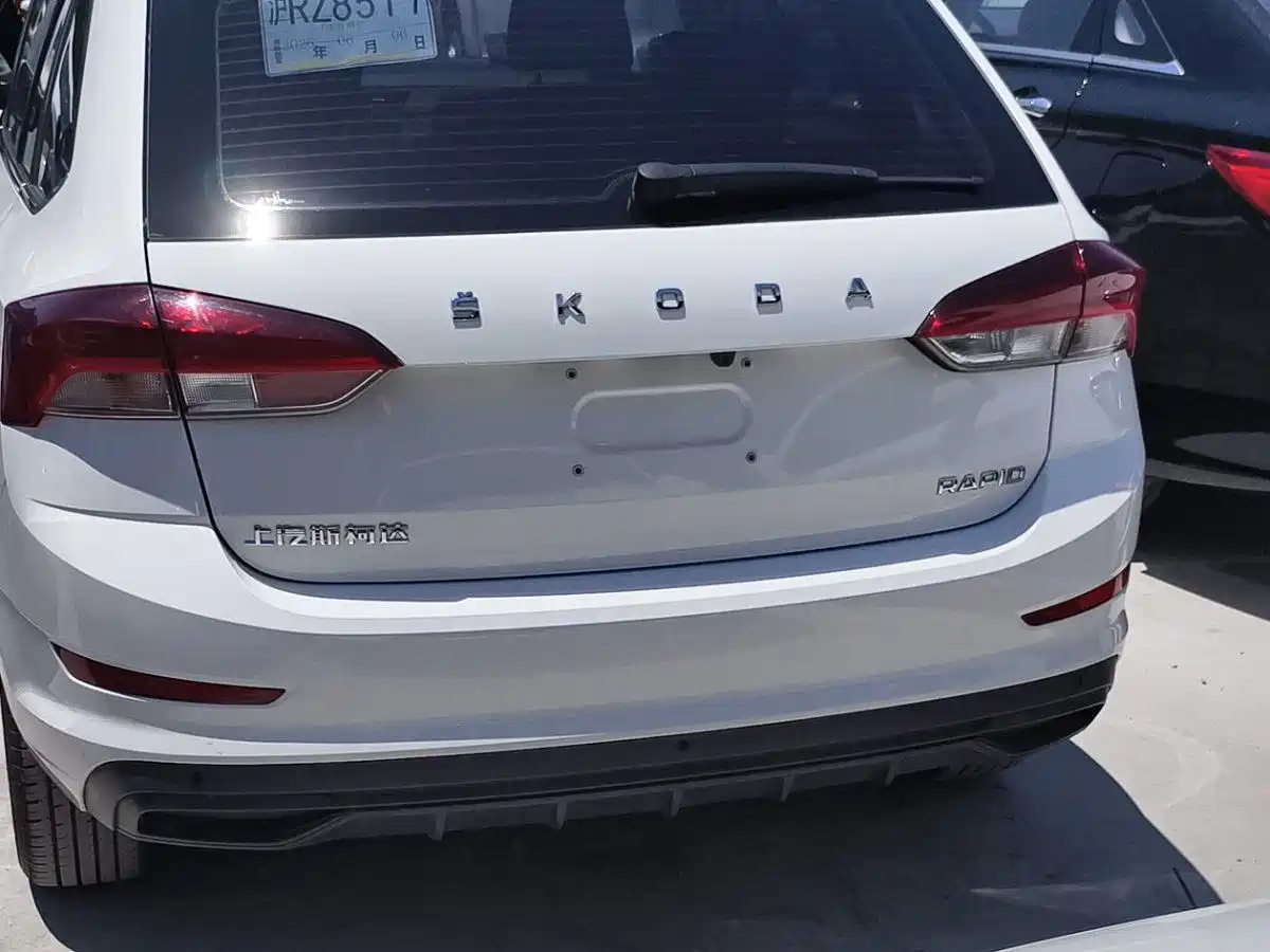 Škoda Skoda Rapid Spaceback 2020 1.5L Auto Standard фото 4