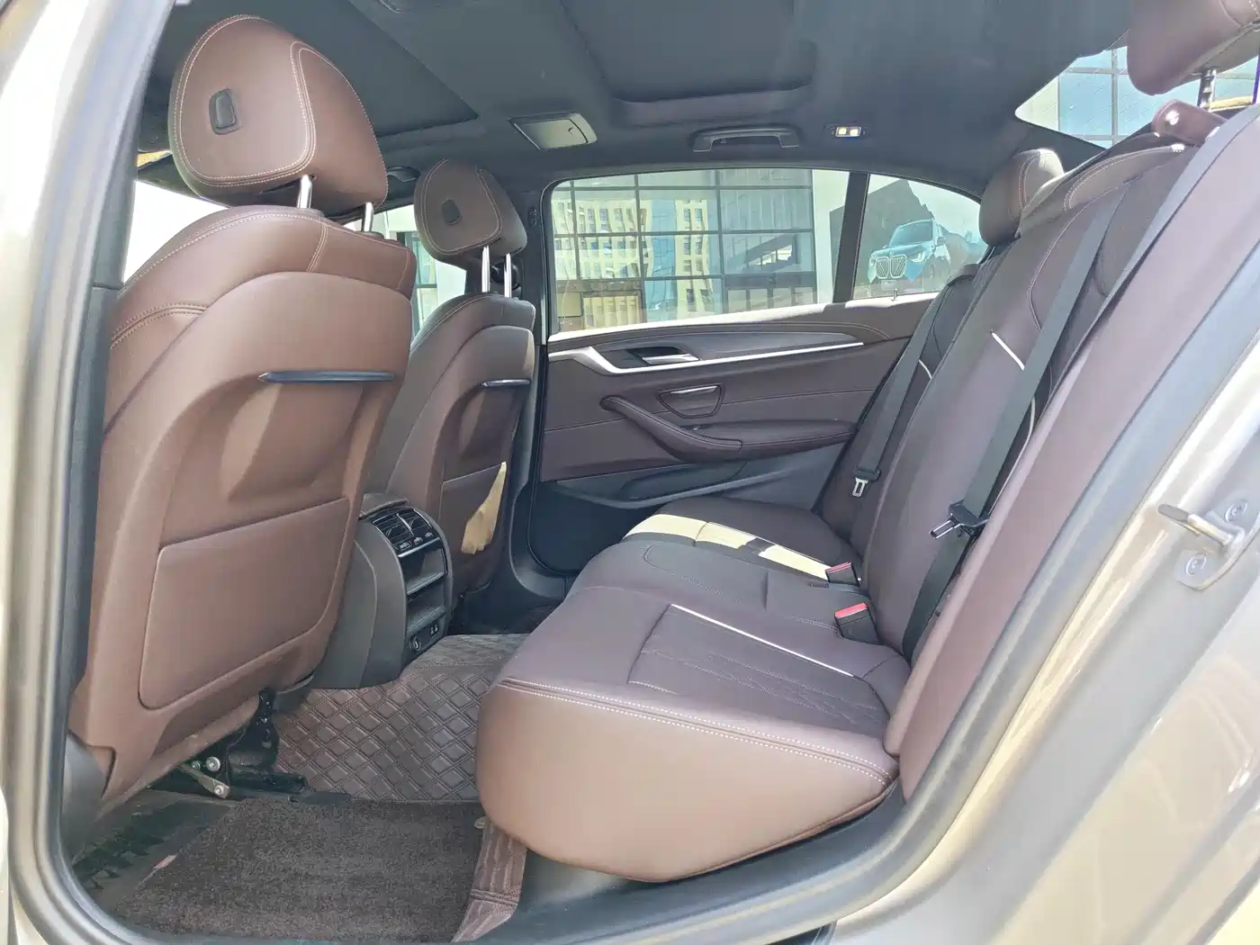 BMW 5 Series New Energy 2021 535Le M Sport Package фото 14