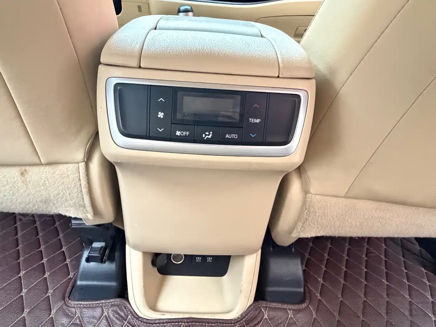 Toyota Highlander 2018 2.0T 2WD Luxury 7-seater (China V) фото 11