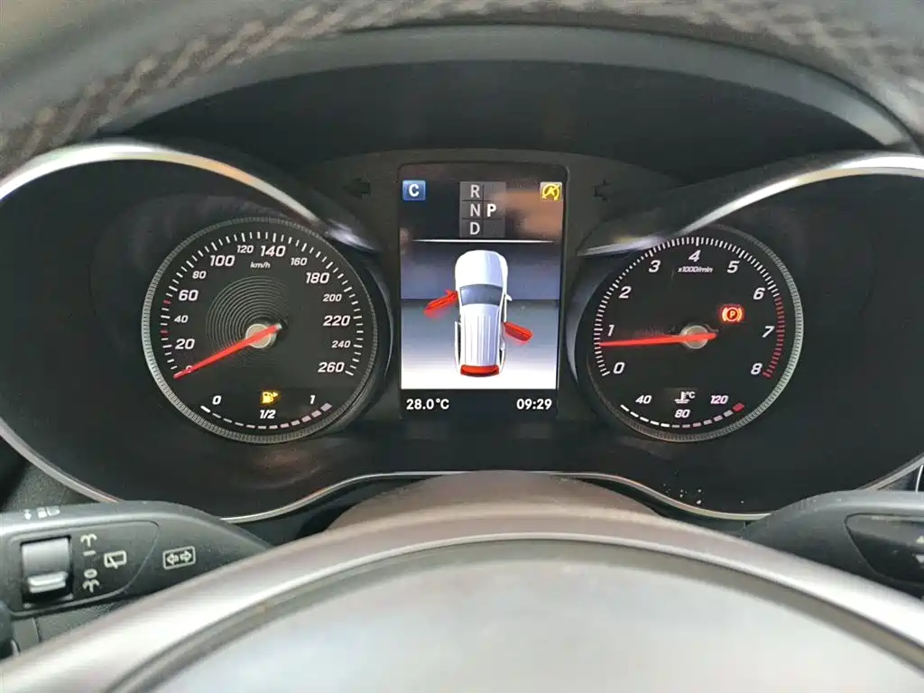 Mercedes-Benz GLC 2019 Facelift GLC 260 L 4MATIC Luxury фото 11