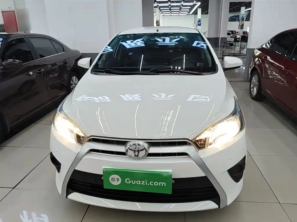 Toyota YARiS L Zhi Xuan 2015 1.5E Auto Charming Edition фото 3