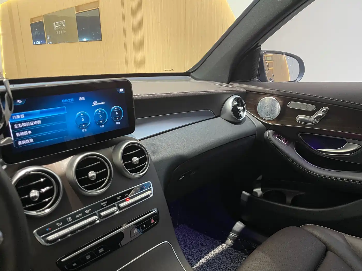 Mercedes-Benz GLC 2021 GLC 260 L 4MATIC Luxury фото 22