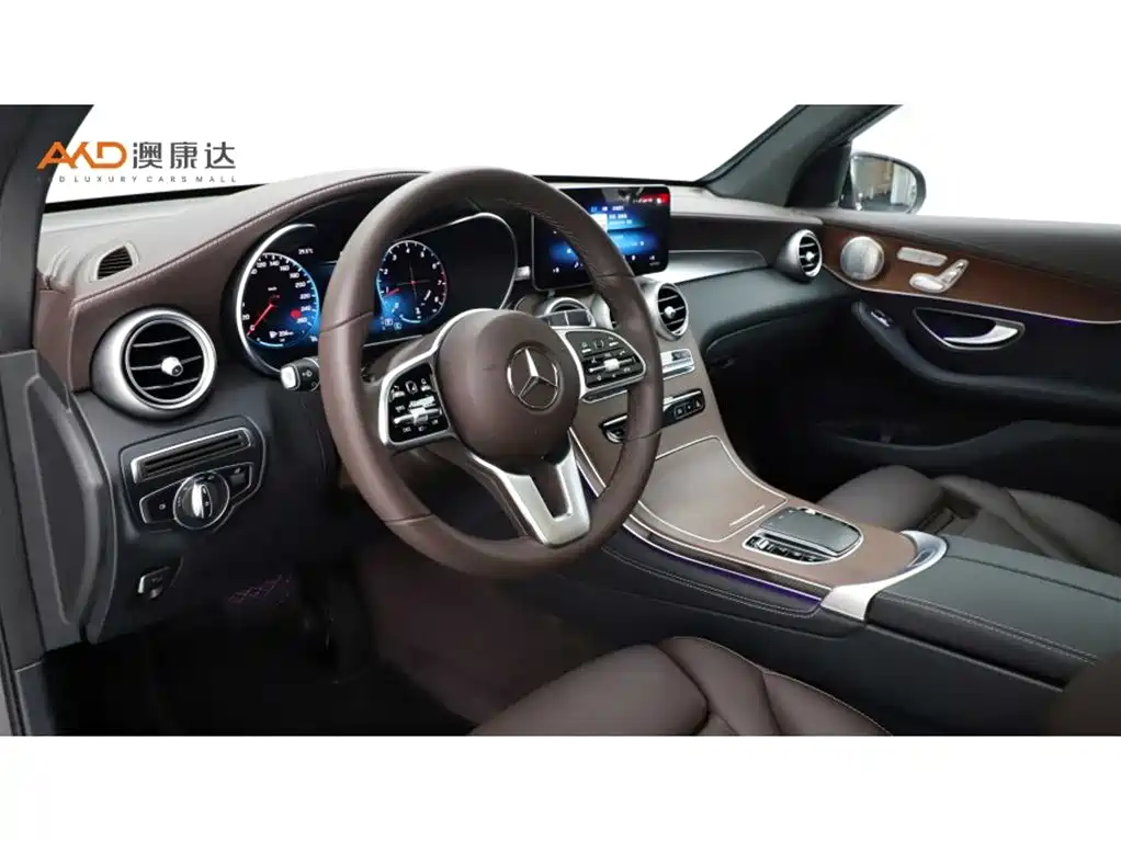 Mercedes-Benz GLC 2021 GLC 300 L 4MATIC Sporty фото 6