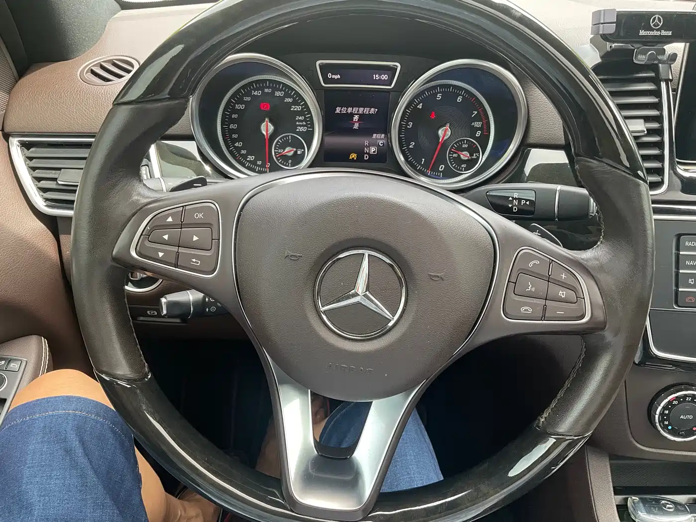 Фото 10 - Mercedes-Benz GLE