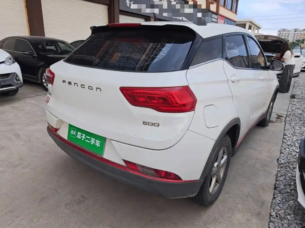 Dongfeng Fengguang Fengon 500 2021 2021 1.5L CVT Comfort