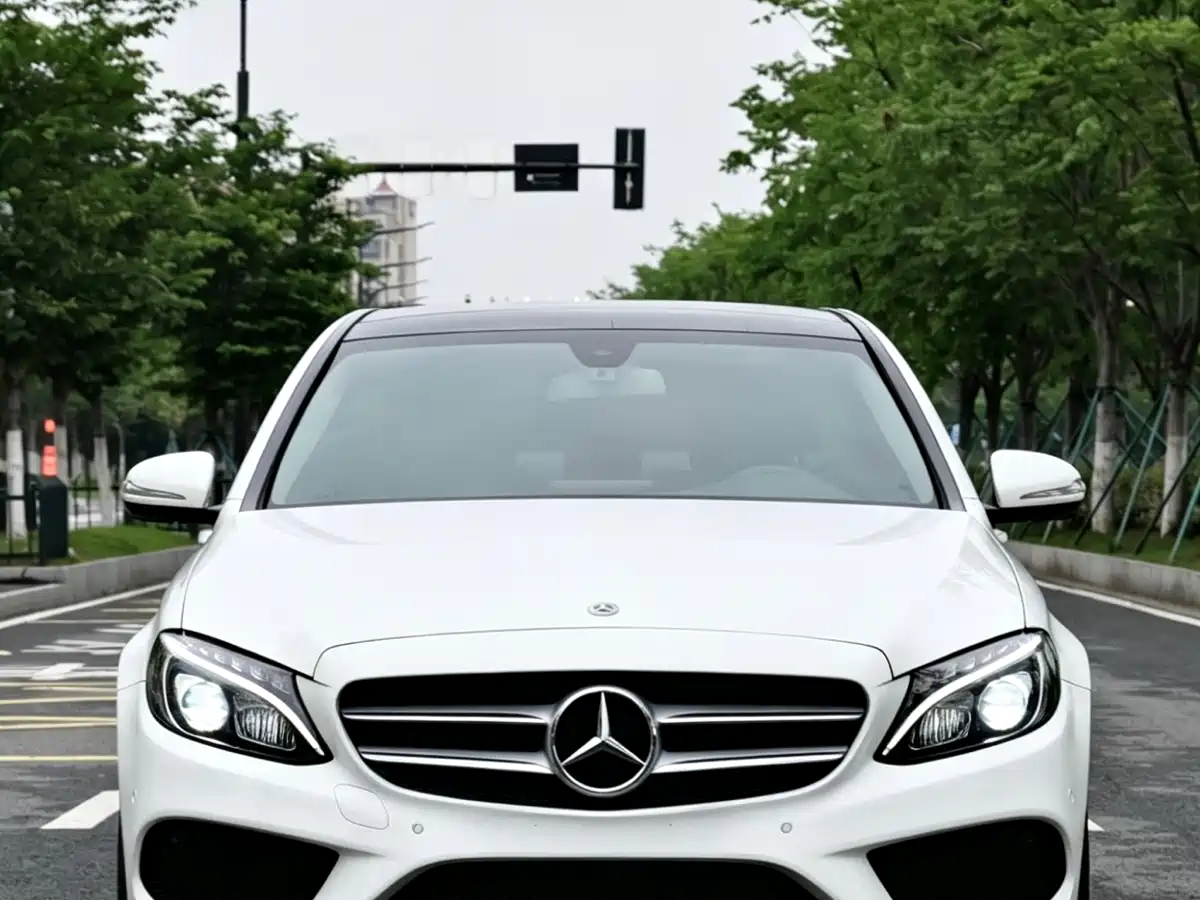 Mercedes-Benz C-Class 2017 C 200 L Sport фото 2
