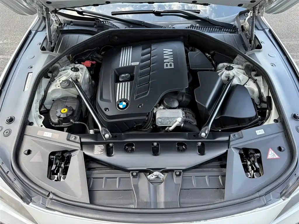 BMW 7 Series 2013 Model 730Li Leading фото 33
