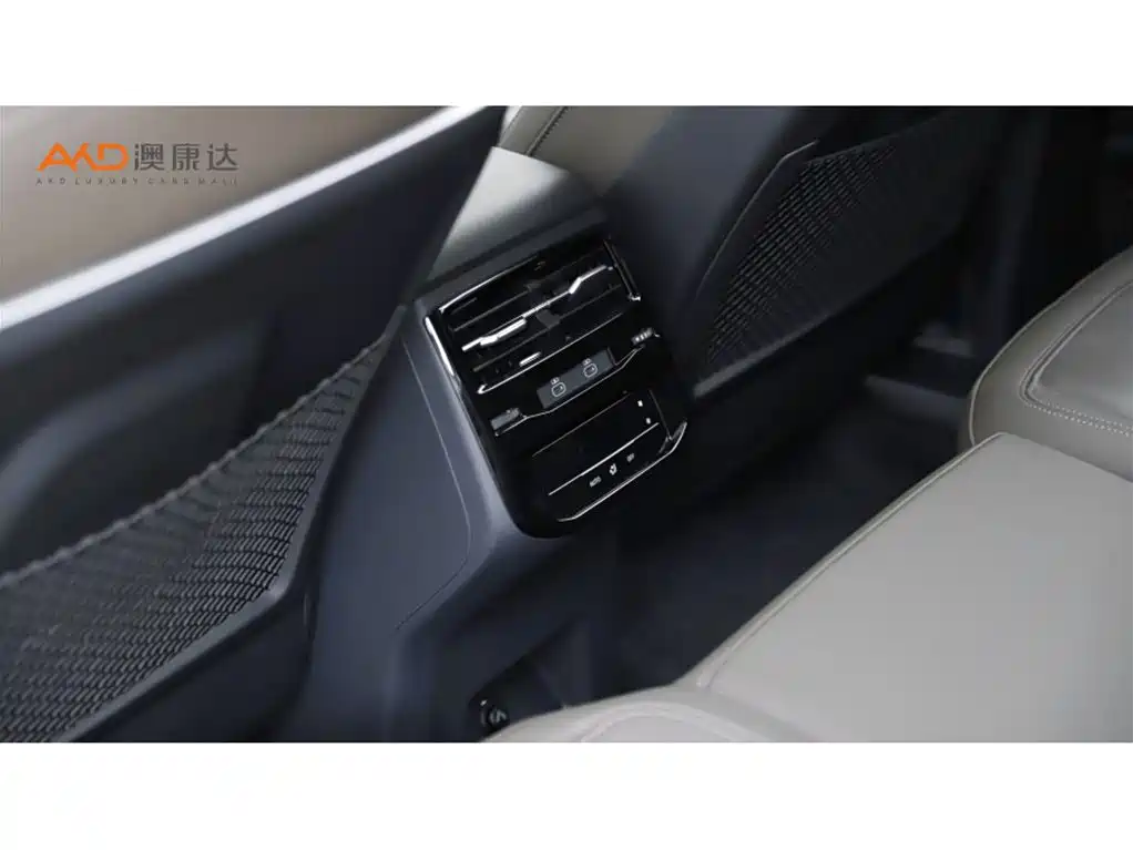 Audi Q6 2024 45 TFSI quattro Qi Yun Yu Lin Package 7-seater фото 10