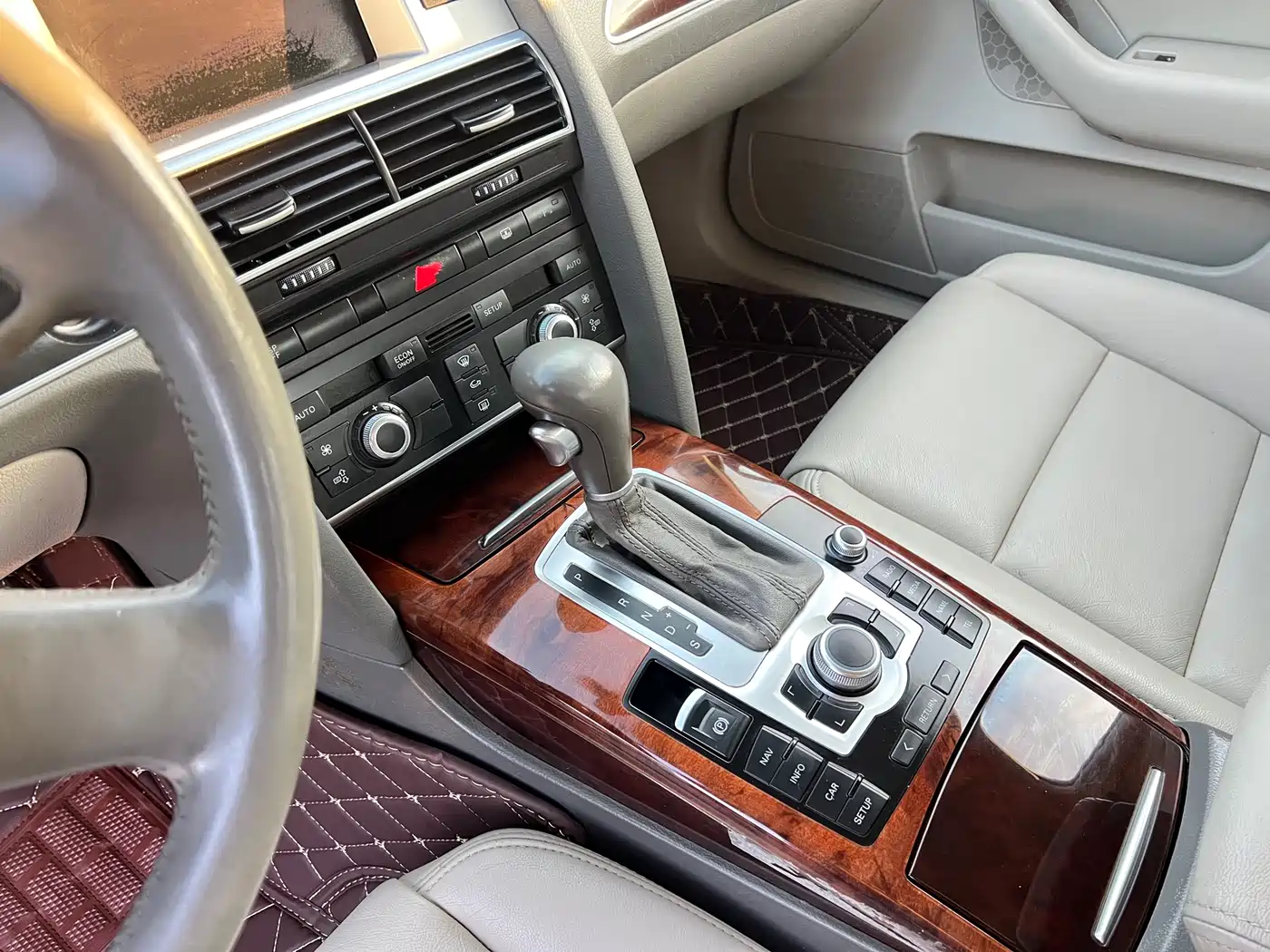 Audi A6L 2009 2.4L Luxury фото 9