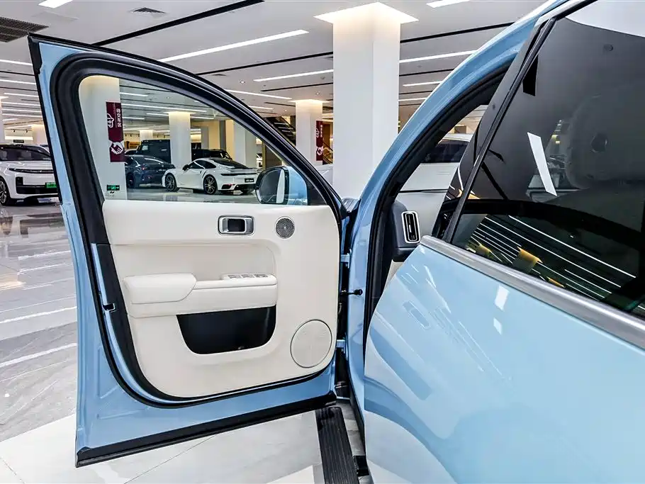 Li Auto IDEAL L7
