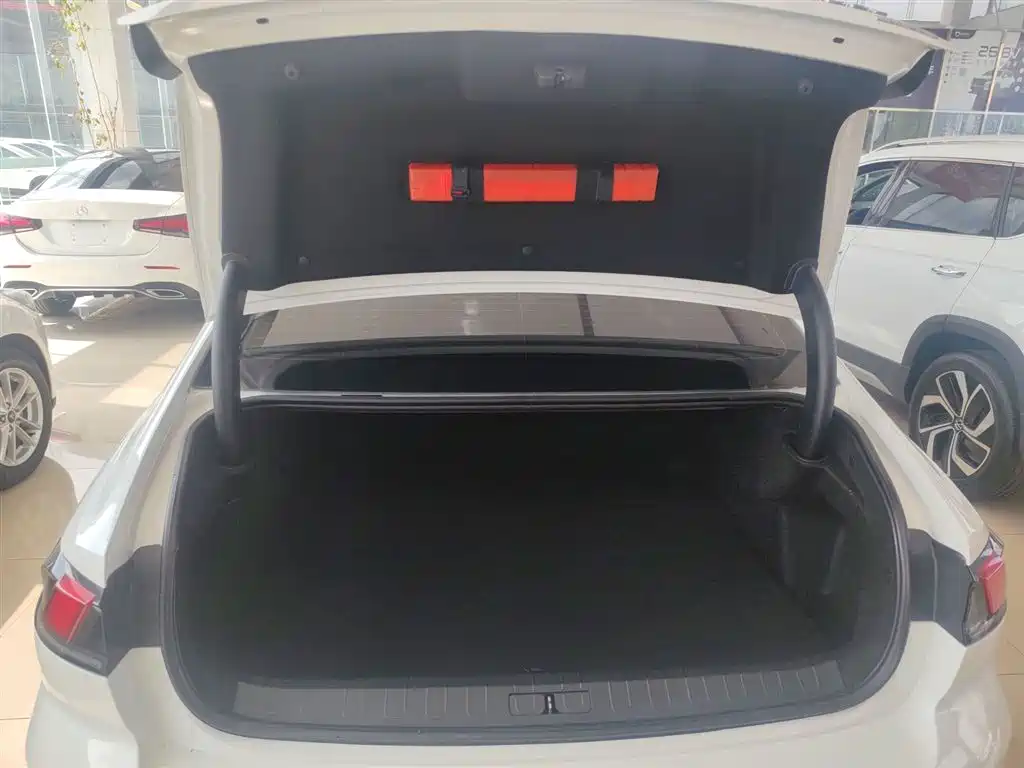 Peugeot 508 2019 508L 400THP PureTech Driving Control Edition China VI фото 19