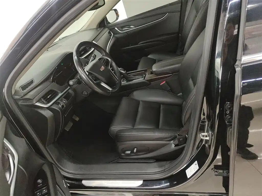 Cadillac XTS 2018 28T Technology фото 15