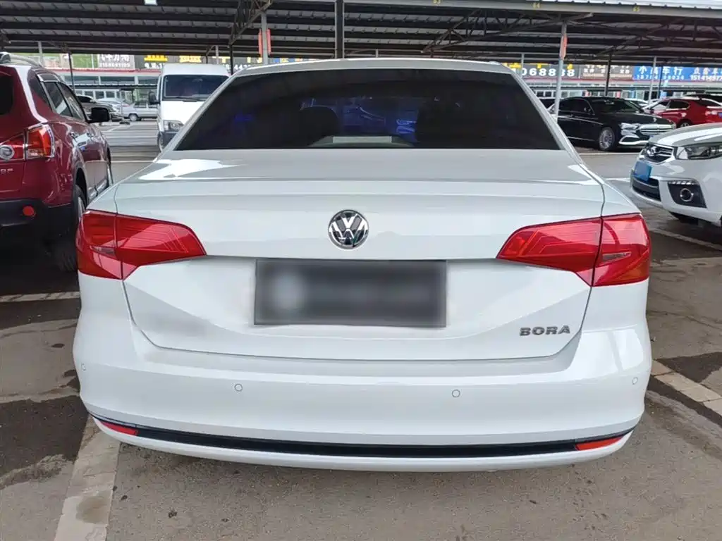 Volkswagen Bora 2016 Model 1.6L Automatic Fashion фото 6