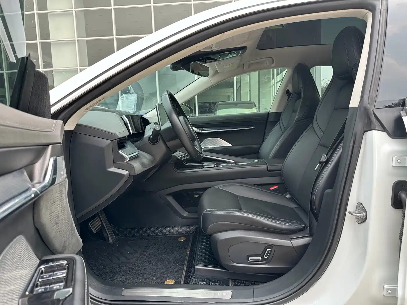 ZEEKR EXTREME KRYPTON 001