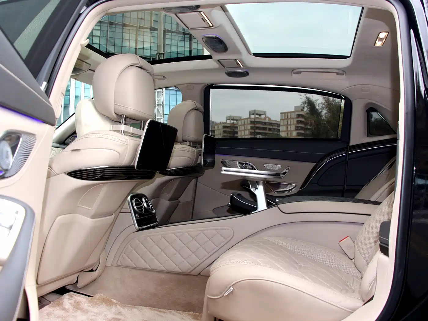 Mercedes-Benz Maybach S-Class 2018 Model S 680 фото 13