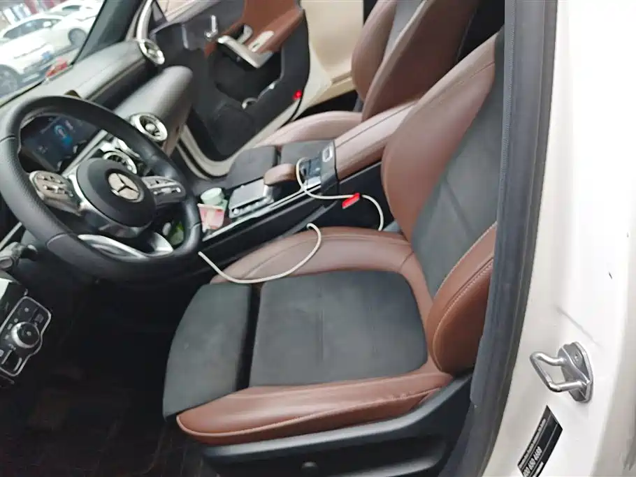 Mercedes-Benz A-Class 2021 A 200 L Sport Sedan Fashion Edition фото 9