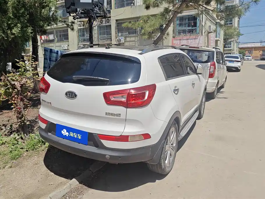 Kia Sportage 2012 2.0L Automatic 2WD NAVI Edition фото 3