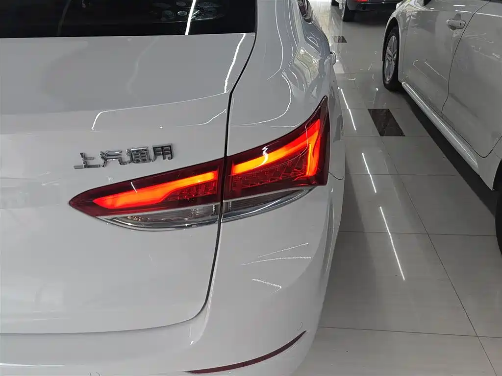 Buick Excelle 2019 15T DCT Progressive Type China VI фото 8