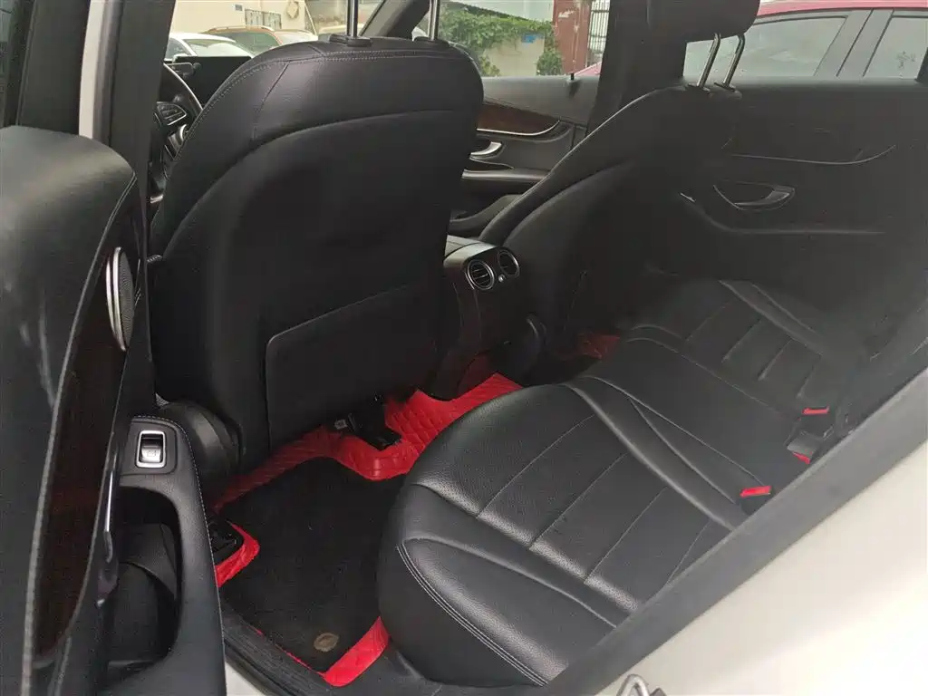 Mercedes-Benz GLC 2019 GLC 260 4MATIC Luxury фото 13