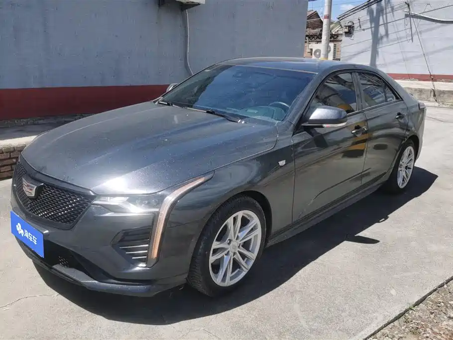 Cadillac CT4 2022 28T Fashion Style