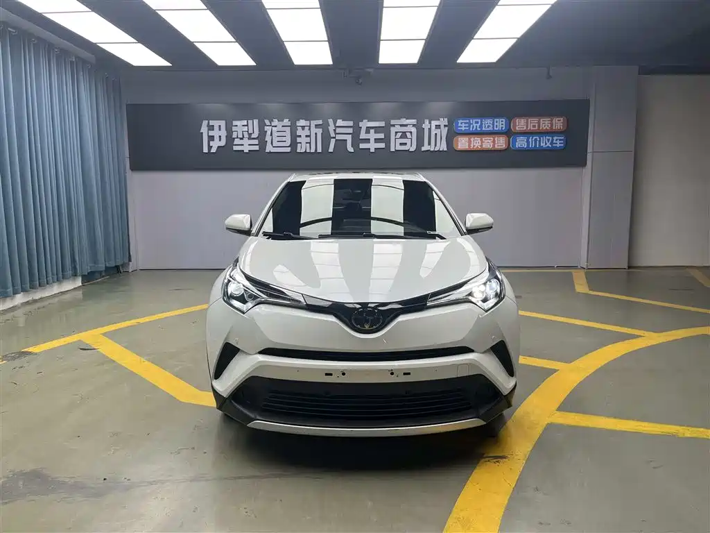 Toyota IZOA 2020 2.0L Yi Xiang CARE фото 2