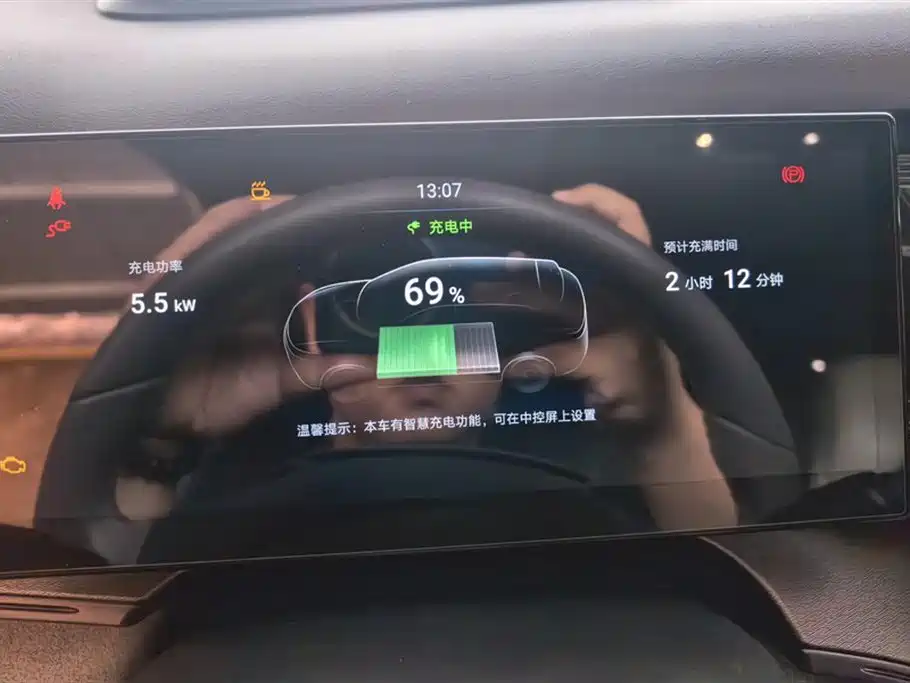 BYD Frigate 07 2024 Glory Edition DM-i 205KM Flagship фото 14