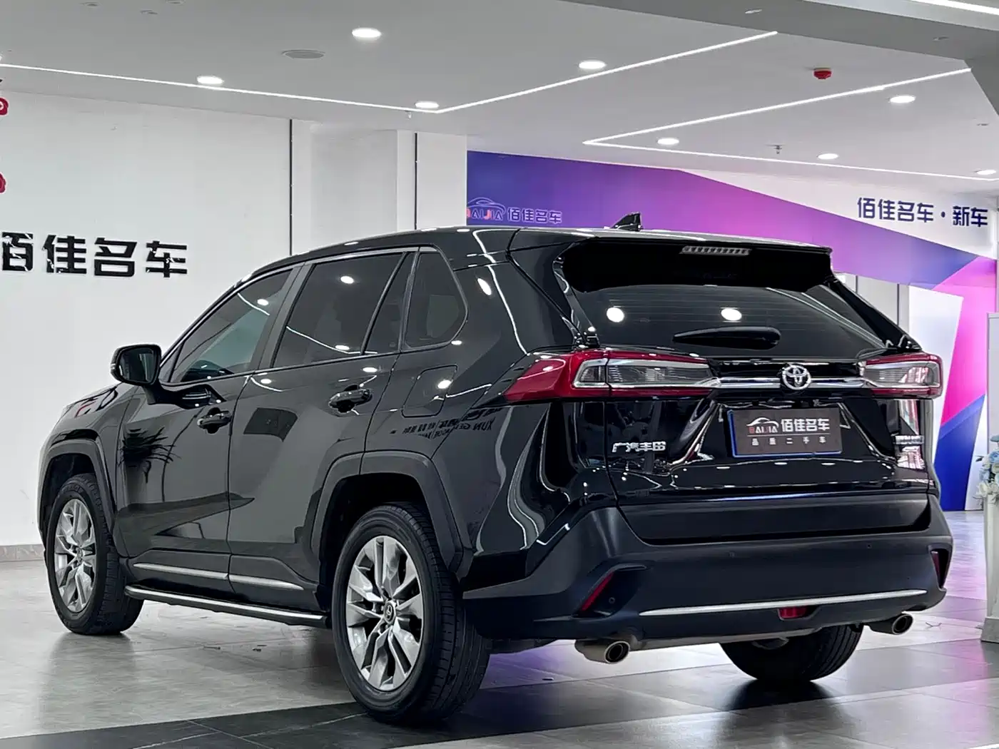 Toyota Wildlander 2022 2.0L CVT FWD Luxury Edition фото 7