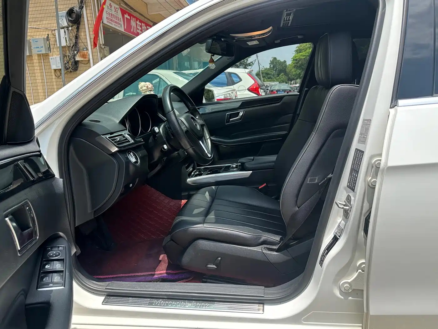 Mercedes-Benz E-Class 2015 Facelift E 180 L фото 9