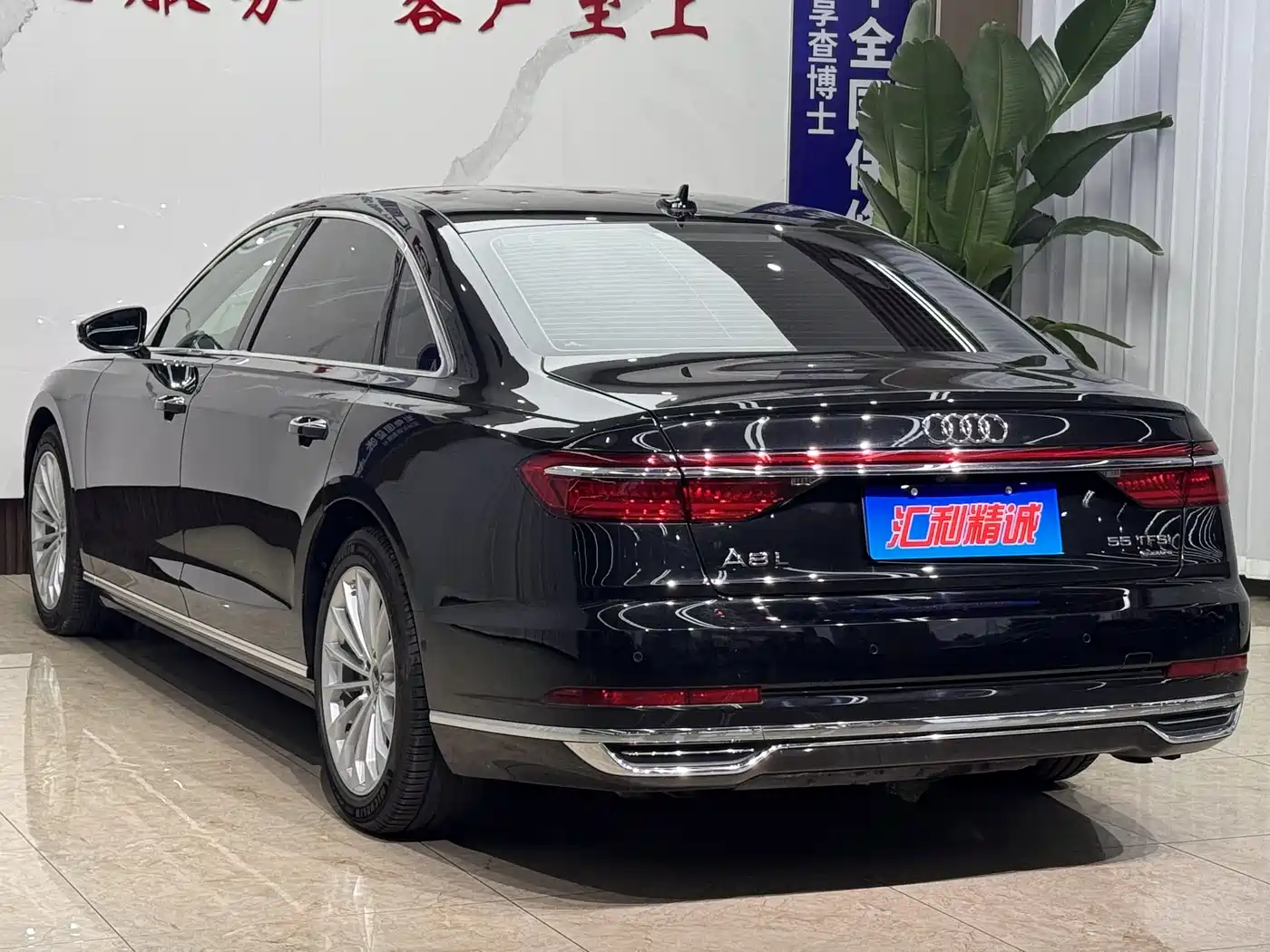 Audi A8 2018 A8L 55 TFSI quattro Launch Premium фото 4