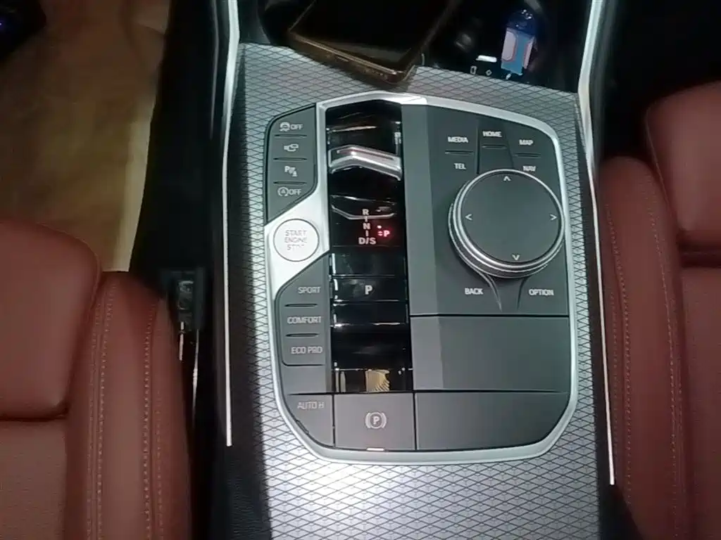 BMW 3 Series 2025 330Li M Sport Night Edition фото 14