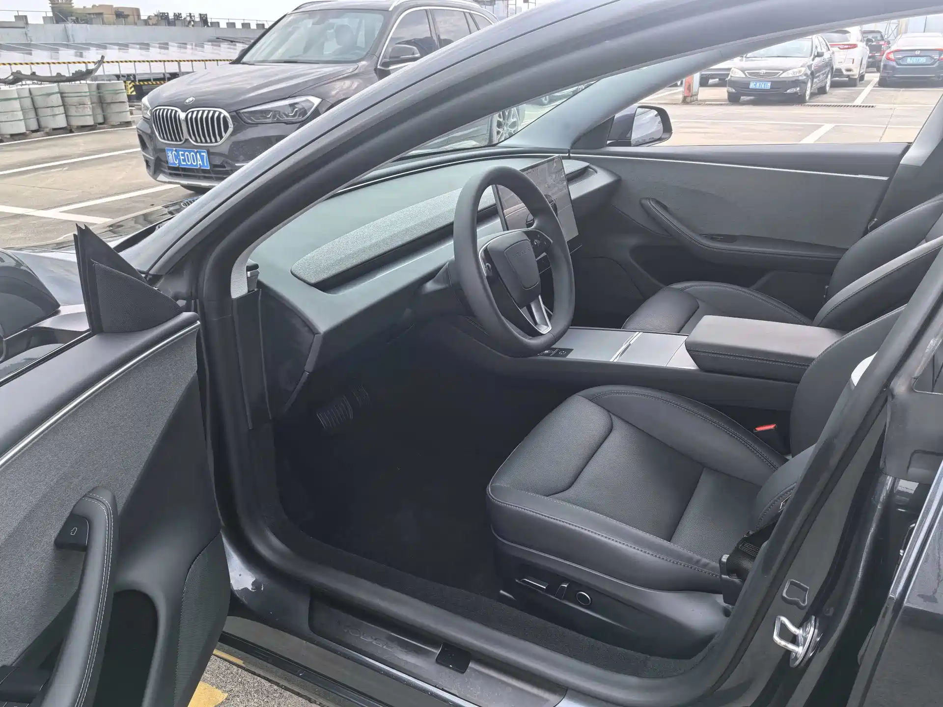 Фото 5 - Tesla Model 3