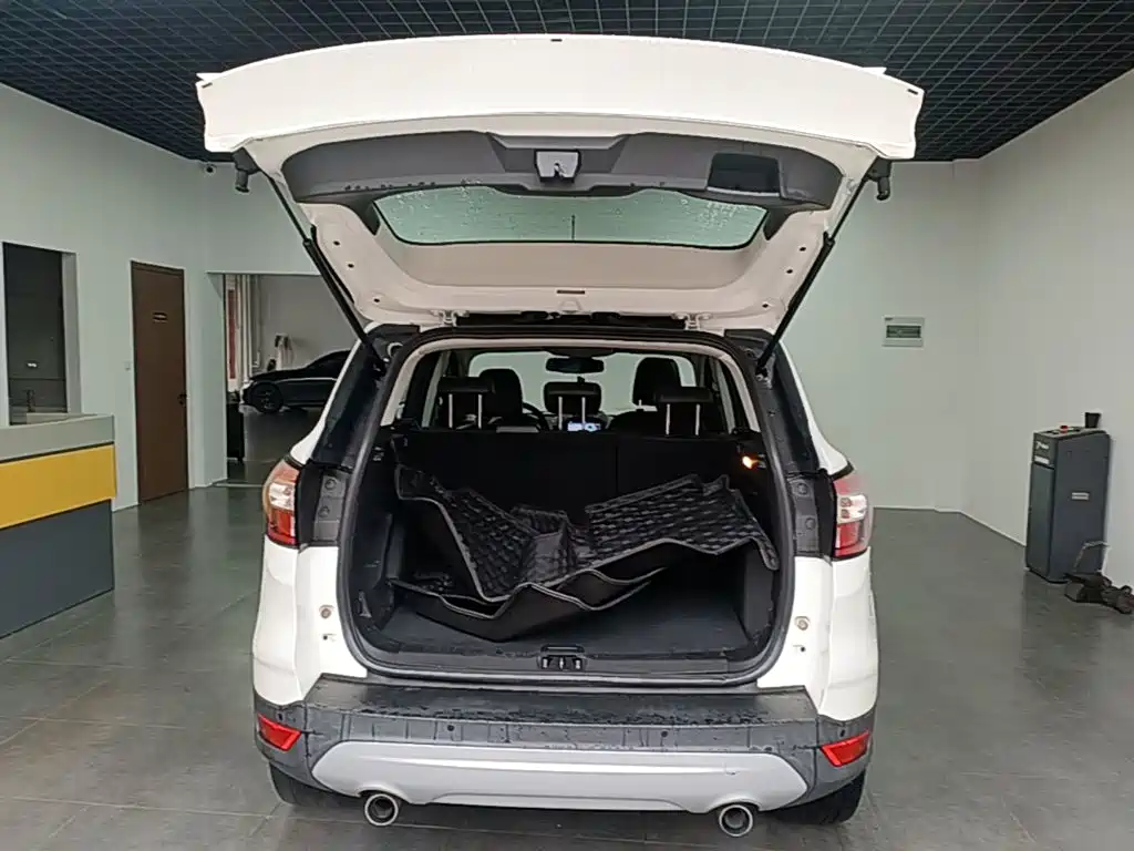 Ford Kuga 2017 2017 EcoBoost 180 FWD Platinum