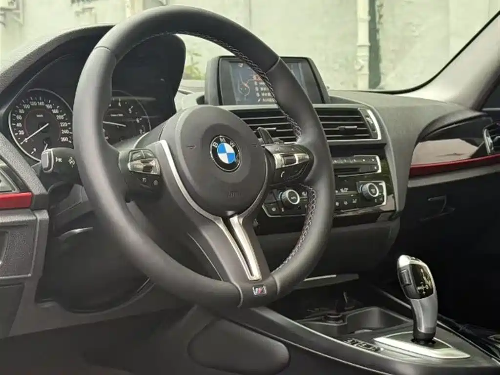 BMW 2 Series (Import) 2014 220i Leading фото 4