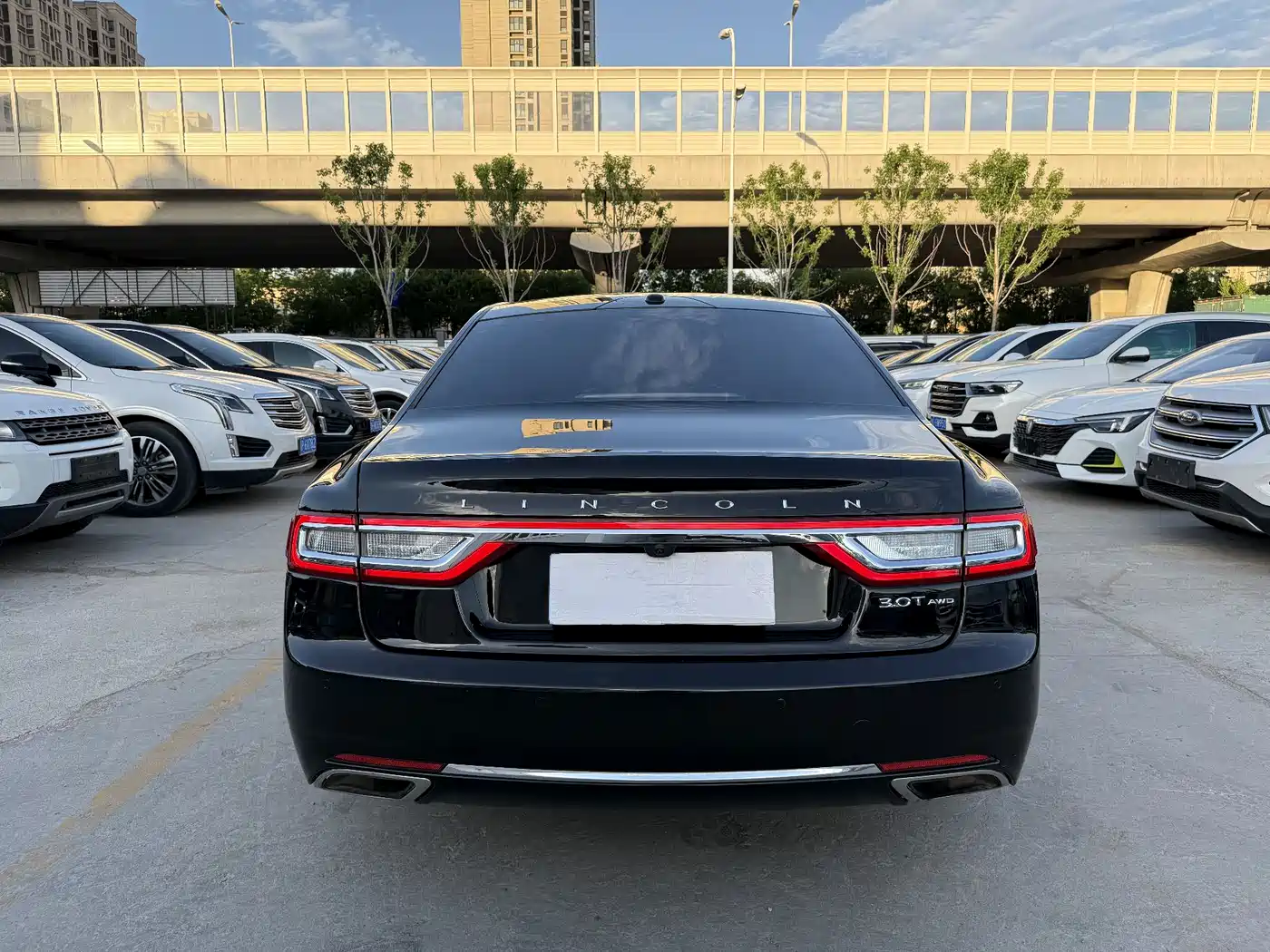 Lincoln Continental 2017 3.0T AWD Prestige Edition фото 15