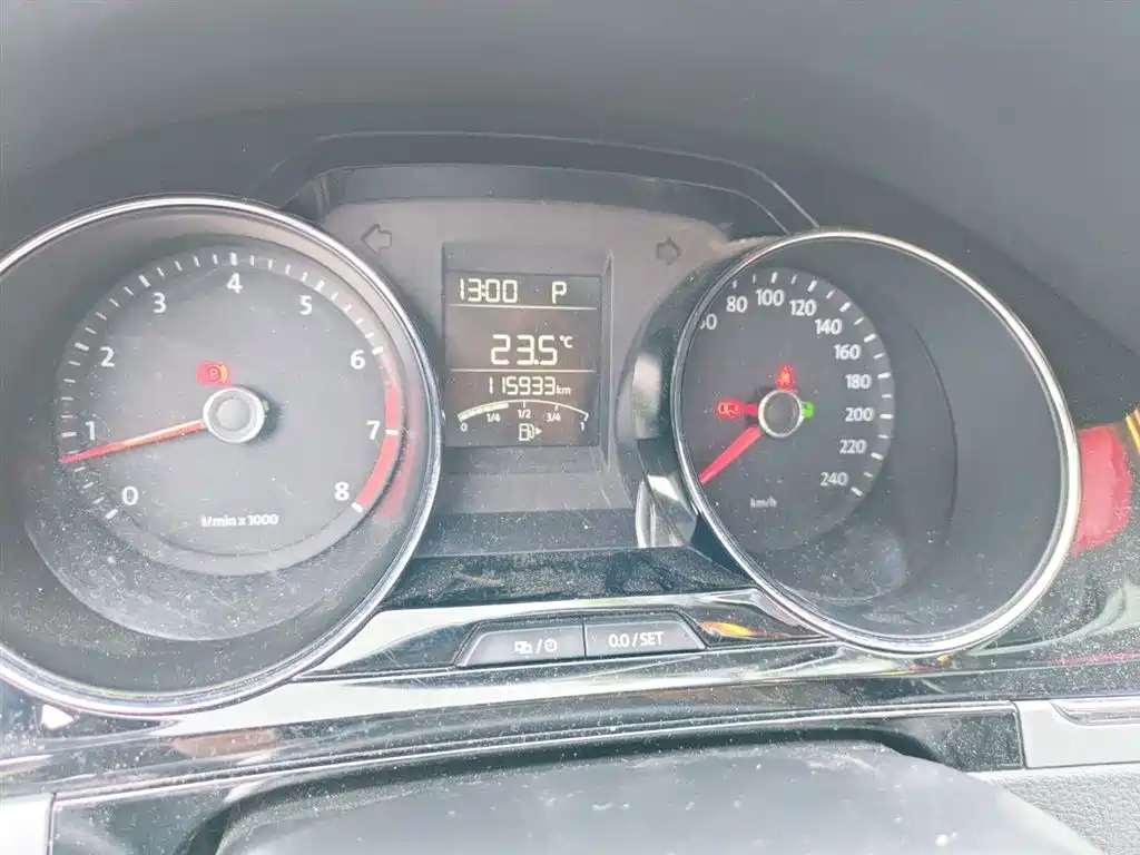 Volkswagen Bora 2014 1.6L Automatic Comfort Edition фото 8