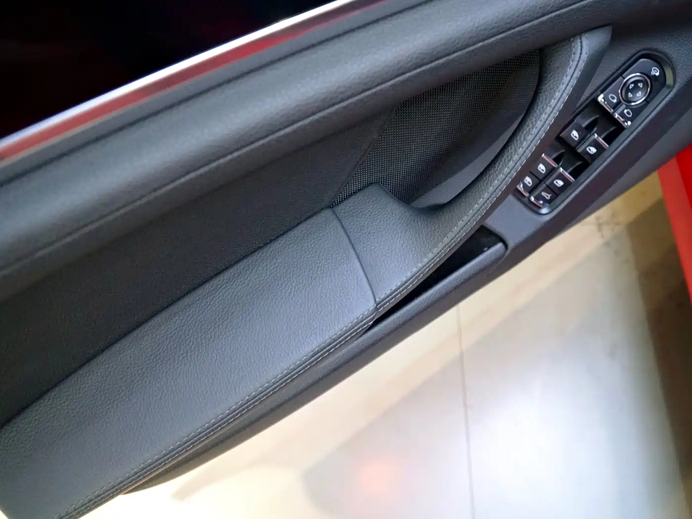Porsche Panamera 2016 Panamera Edition 3.0T фото 17